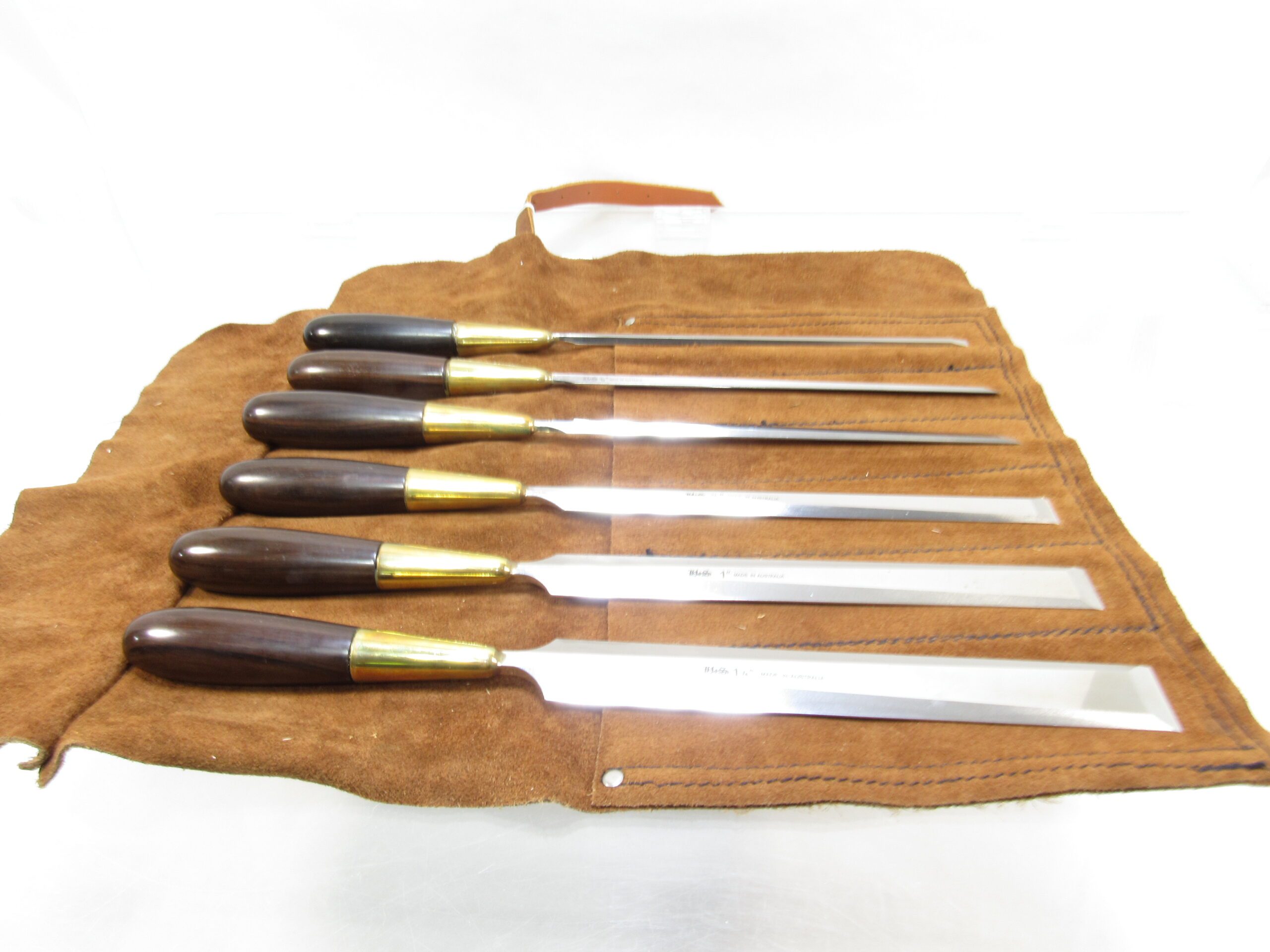 THE ABSOLUTE BEST SET HAROLD SAXON LONG BLADE PARING CHISELS IN AFRICAN